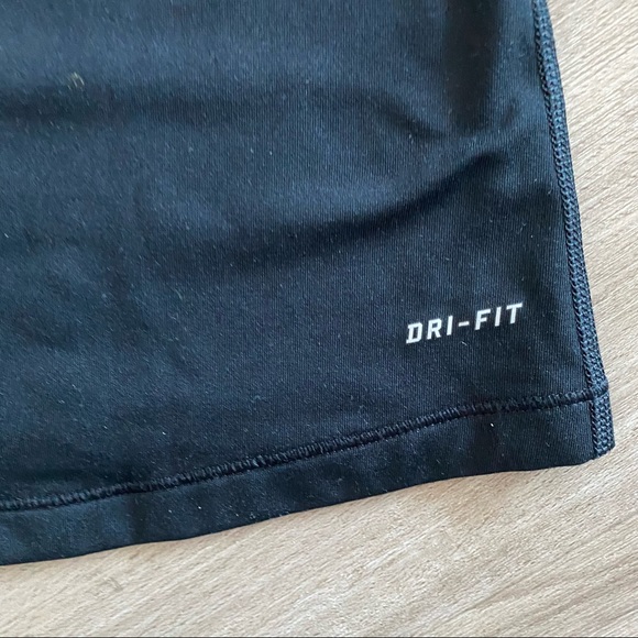 Nike Dri-Fit Athletic Shirt - Picture 6 of 6